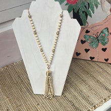 Load image into Gallery viewer, Simple Wooden Bead Necklace
