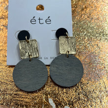 Load image into Gallery viewer, Wooden Circle With Gold Square Earrings
