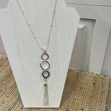 Load image into Gallery viewer, Simple SilverNecklaces
